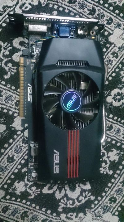 Лот: 6769713. Фото: 1. ASUS GeForce GTX 550 Ti обмен... Видеокарты