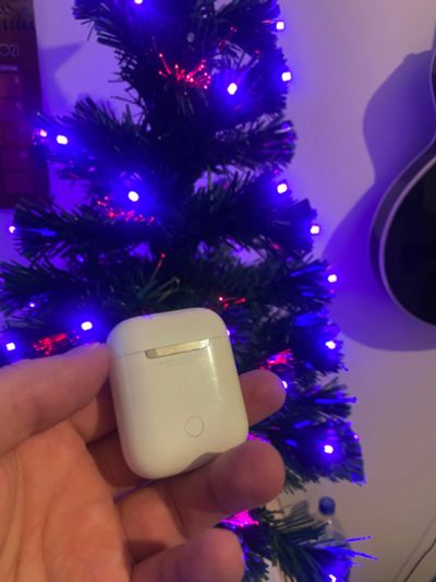 Лот: 18404651. Фото: 1. Apple AirPods оригинал. Наушники, гарнитуры