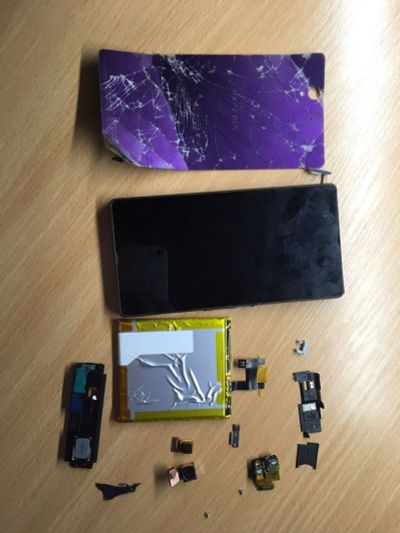 Лот: 8112596. Фото: 1. Sony Xperia Z фиолетовый на запчасти. Смартфоны