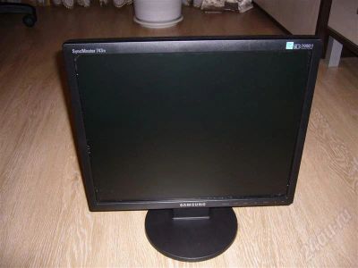 Лот: 693966. Фото: 1. Samsung SyncMaster 743n. ЖК-мониторы