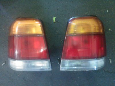 Лот: 3505842. Фото: 1. Фонарь Subaru Forester sf5 / 98. Оптика и освещение