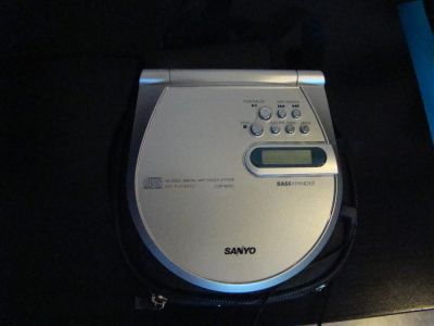 Лот: 4190688. Фото: 1. CD / MP3 плеер sanyo CDP-M350... Плееры
