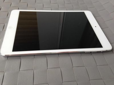 Лот: 5205062. Фото: 1. Планшет Apple iPad mini 32Gb Wi-Fi... Планшеты