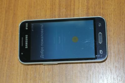 Лот: 12657983. Фото: 1. Смартфон Samsung Galaxy J1 Mini. Смартфоны