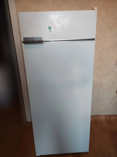 Лот: 16516999. Фото: 1. Холодильник Бирюса. Холодильники, морозильные камеры