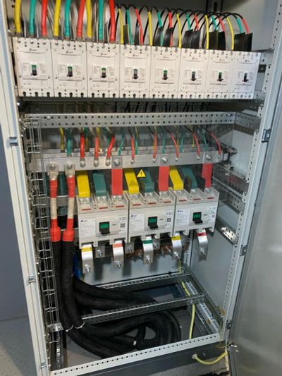Лот: 23602875. Фото: 1. Электромонтажные работы. Услуги электрика