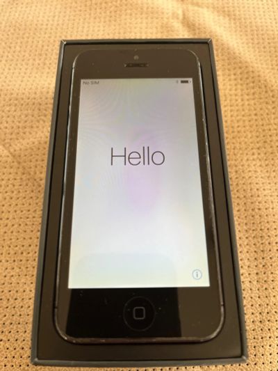 Лот: 23320119. Фото: 1. iPhone 5, 16 Гб, черный. Смартфоны
