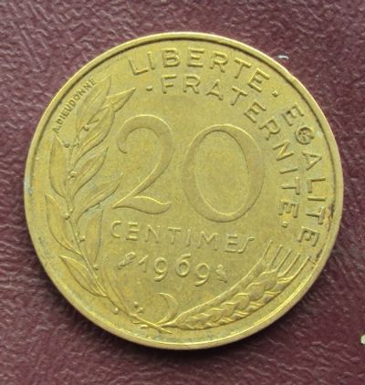 Лот: 4517243. Фото: 1. Иностранная монетка (А517). Остальные страны
