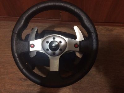 Лот: 8775748. Фото: 1. Игровой руль Logitech g25. Аксессуары для игровых приставок, консолей, геймпады