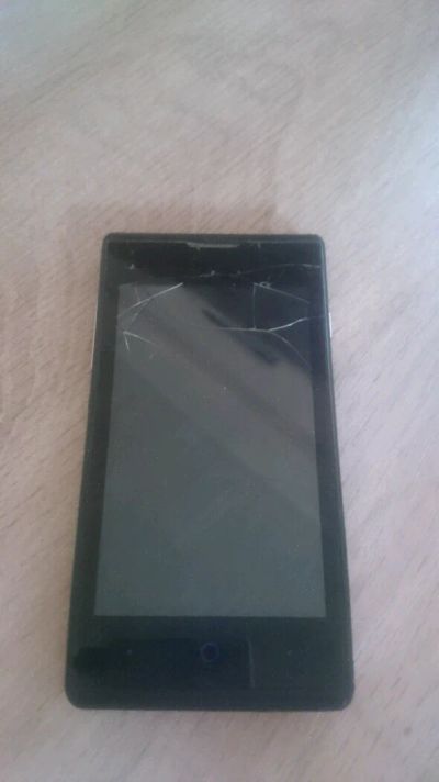 Лот: 11126897. Фото: 1. Zte v815w не включается. Смартфоны