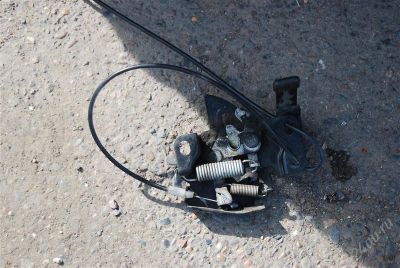 Лот: 2064435. Фото: 1. Замок капота honda stream D17a. Кузов
