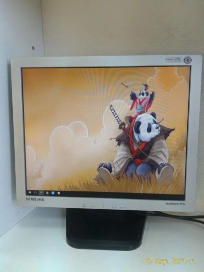Лот: 9561960. Фото: 1. ЖК-монитор 19" Samsung SyncMaster... ЖК-мониторы