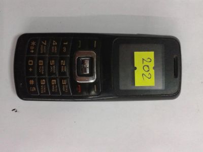 Лот: 6264660. Фото: 1. Сотовый телефон Samsung B130... Кнопочные мобильные телефоны