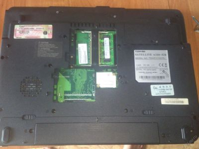 Лот: 5858841. Фото: 1. ноутбук toshiba почти рабочий. Ноутбуки