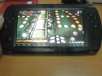 Лот: 3515014. Фото: 1. Портативная игровая приставка... Игровые приставки, консоли