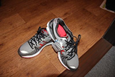 Лот: 4681631. Фото: 1. Кроссовки беговые Asics Gel-Kayano... Другое (спортивные товары)