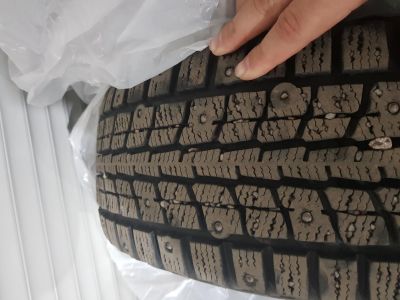 Лот: 12238334. Фото: 1. Колеса зимние шипованые Dunlop... Шины на дисках