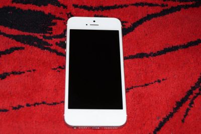 Лот: 5330303. Фото: 1. Iphone 5 16 gb. Смартфоны