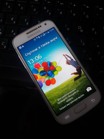 Лот: 12018080. Фото: 1. Смартфон Samsung Galaxy S4 mini... Смартфоны