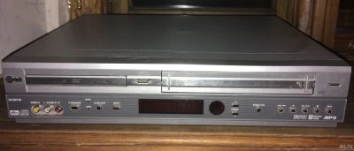 Лот: 13735217. Фото: 1. DVD/видеомагнитофон LG DC591W. DVD, Blu-Ray плееры