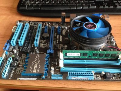 Лот: 4974096. Фото: 1. Комплект: Asus P8B75-V + Intel... Материнские платы