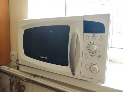 Лот: 20658965. Фото: 1. Микроволновая печь, samsung c105ar... Микроволновки, мини-печи