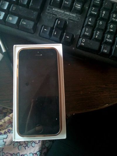 Лот: 11303587. Фото: 1. Iphone 5s 16gb. Смартфоны