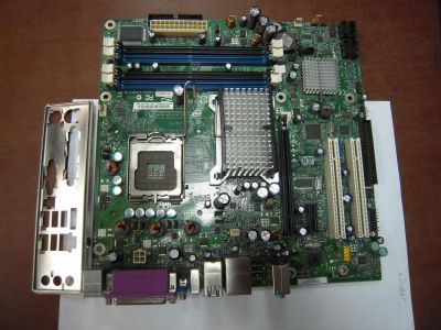 Лот: 6231874. Фото: 1. Материнская плата 775 mATX Intel... Материнские платы
