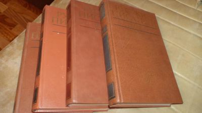Лот: 8423764. Фото: 1. Русские писатели. Первые 4 тома... Энциклопедии