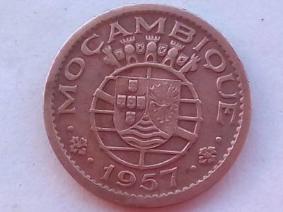 Лот: 18999355. Фото: 1. Монета Мозамбик 50 сентаво, 1957. Африка