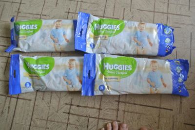 Лот: 6069059. Фото: 1. Huggies Ultra Comfort для мальчиков... Детская гигиена