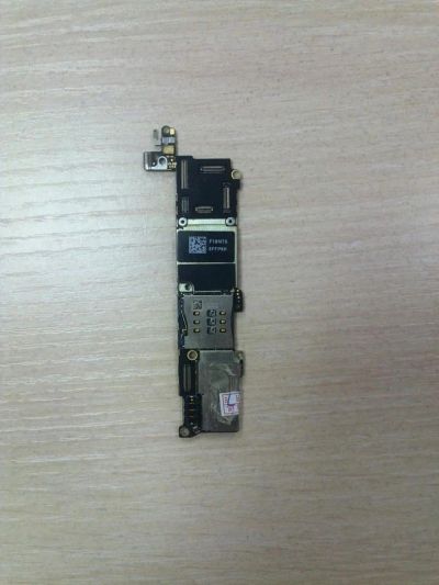 Лот: 7993154. Фото: 1. Материнская плата для iPhone 5S... Микросхемы и платы