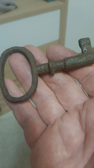 Лот: 20557335. Фото: 1. Старинный ключ. Предметы интерьера и быта