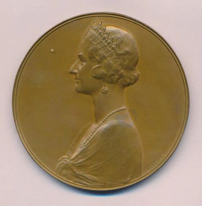 Лот: 19506543. Фото: 1. Резерв 1935 Медаль Королева Изящества... Юбилейные