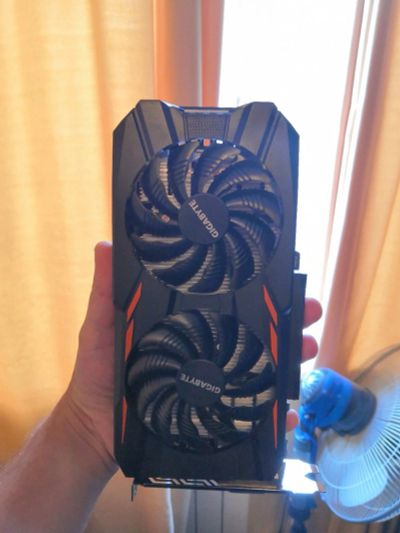 Лот: 16483313. Фото: 1. Видеокарта Gigabyte GeForce GTX... Видеокарты