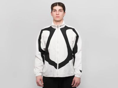 Лот: 25063836. Фото: 1. Ветровка Nike. Верхняя одежда