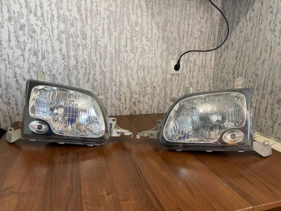 Лот: 20421495. Фото: 1. Фары Toyota Town Ace Lite Ace... Оптика и освещение