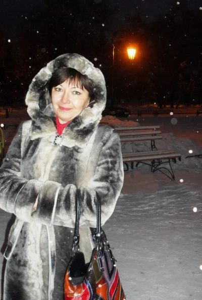 Лот: 4801933. Фото: 1. шуба цвета шиншиллы(мутон). Верхняя одежда