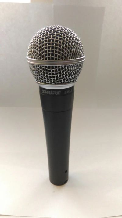 Лот: 7134519. Фото: 1. Микрофон Shure SM58 (реплика). Студийные микрофоны, радиомикрофоны и радиосистемы