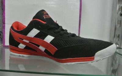 Лот: 9103597. Фото: 1. Кроссовки Reebok лот № 54 размер... Кеды, кроссовки, слипоны