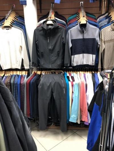 Лот: 11232793. Фото: 1. Продам спортивный костюм коллекция... Костюмы классические, деловые
