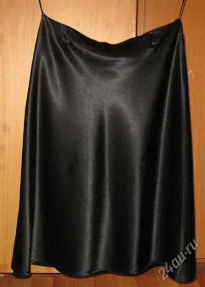 Лот: 2369279. Фото: 1. Юбка из плотного атласа-стрейч. Юбки
