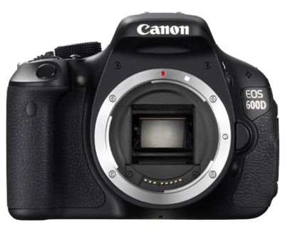 Лот: 5019227. Фото: 1. Продам фотоаппарат Canon EOS600D... Цифровые зеркальные