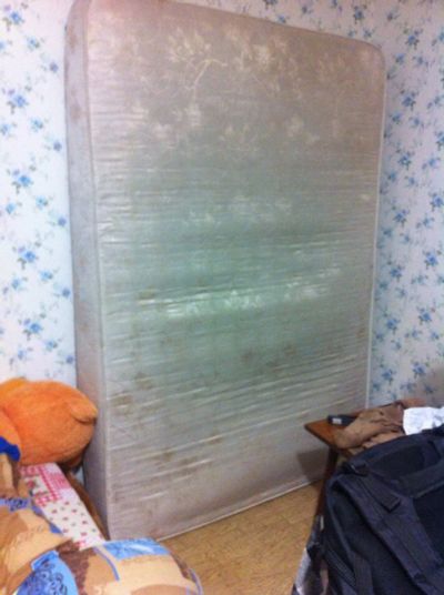 Лот: 8322400. Фото: 1. матрац в хорошем состоянии пружинный... Матрасы