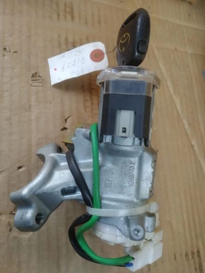 Лот: 18846913. Фото: 1. Замок зажигания Toyota Wish 03-09... Электрооборудование