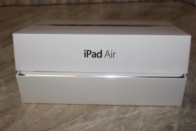 Лот: 4403259. Фото: 1. Продается НОВЫЙ iPad Air 32Gb... Планшеты