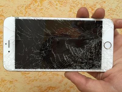 Лот: 5236062. Фото: 1. Вдребезги разбитый APPLE IPhone... Смартфоны