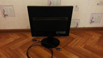 Лот: 5997560. Фото: 1. Монитор LG 19". ЖК-мониторы