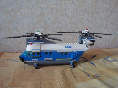 Лот: 16379895. Фото: 1. Полицейский вертолет LEGO CITY. Конструкторы