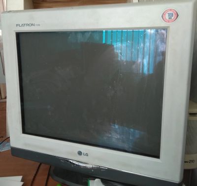 Лот: 405097. Фото: 1. ЭЛТ-монитор 17" LG Flatron F720B. ЭЛТ-мониторы
